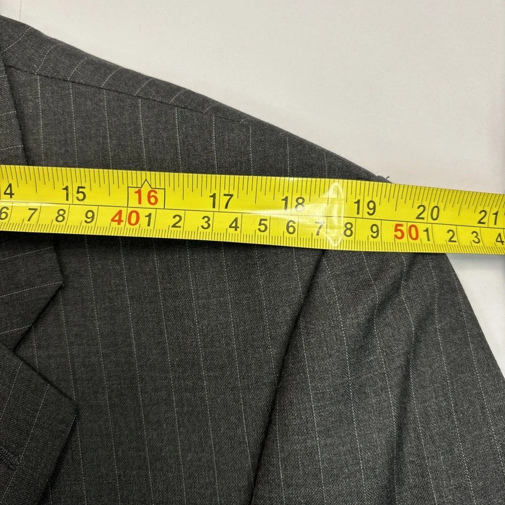 Ralph Lauren Mens Blazer Gray Pinstripe Wool 2 Button Suit Jacket Sport Coat 42R